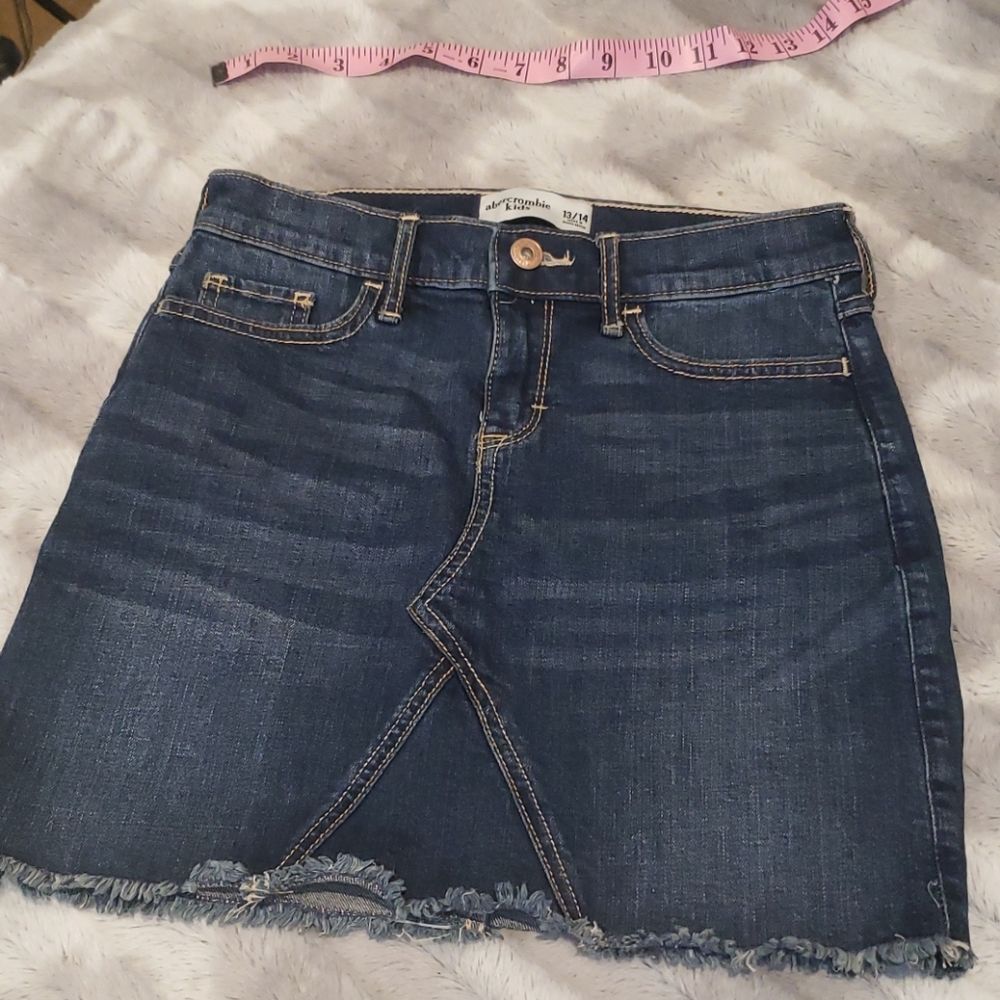 Abercrombie stech denim skirt. Never worn